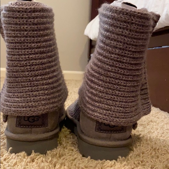 Grey ugg - Picture 2 of 5